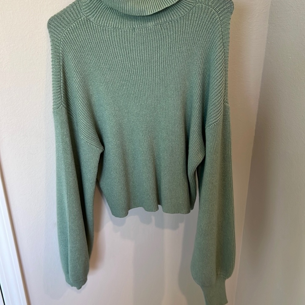 Turtle neck sweater
